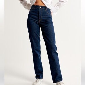 Abercrombie Ultra High Rise 90s Straight Jean